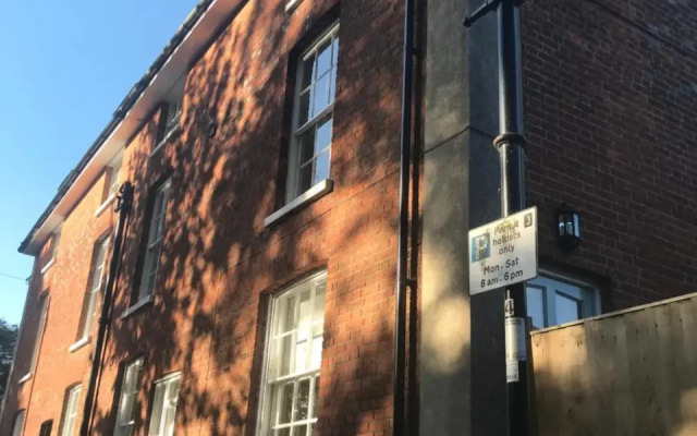 The Apartment, 24 West End Terrace, Winchester
