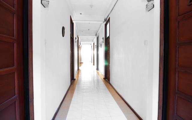 Airy Eco Syariah Gubeng Moestopo Gang Kedung Pengkol Surabaya