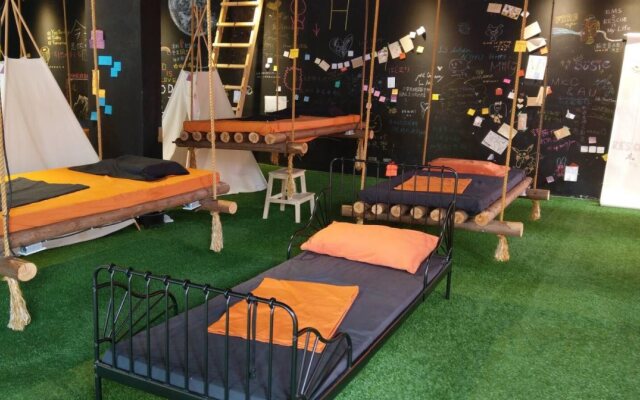 perBed Hostel-Taichung Station