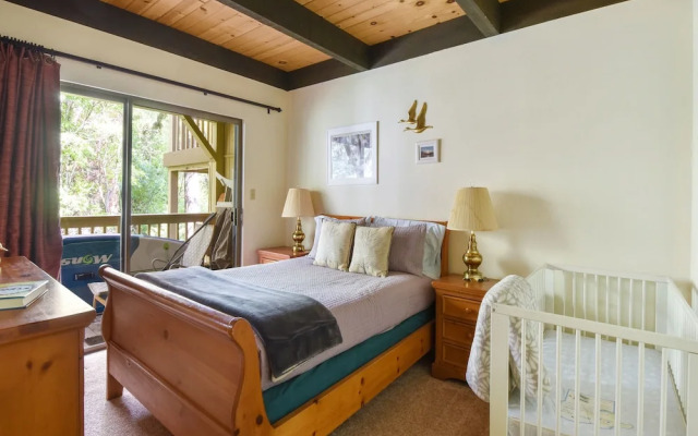 Enjoy Forest Views Retreat at Kingswood Village!