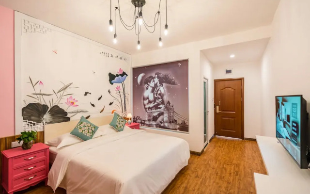 Hand painted art home