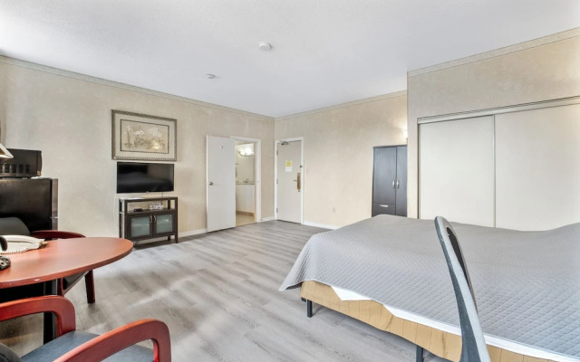 Royal Inn and Suites at Guelph