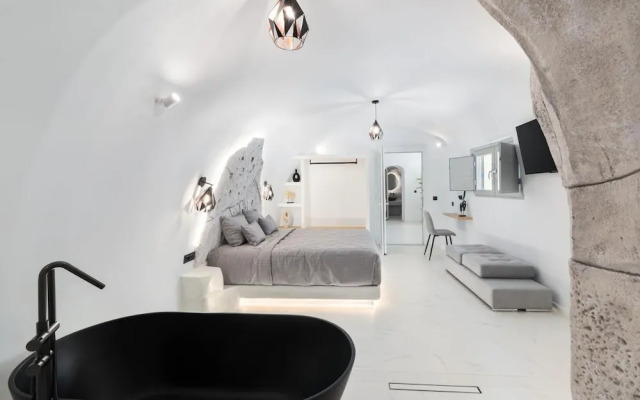 White Occhio Villa Santorini