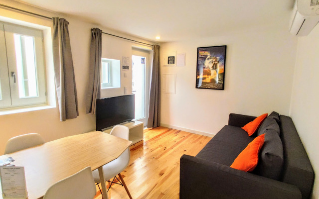 Bombarda Cinema Apartments