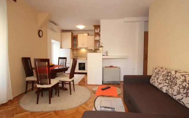 Apartment Toni