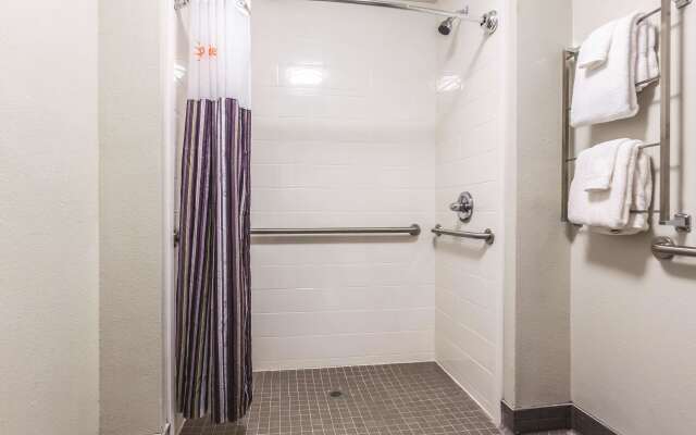 La Quinta Inn & Suites by Wyndham Atlanta Midtown - Buckhead
