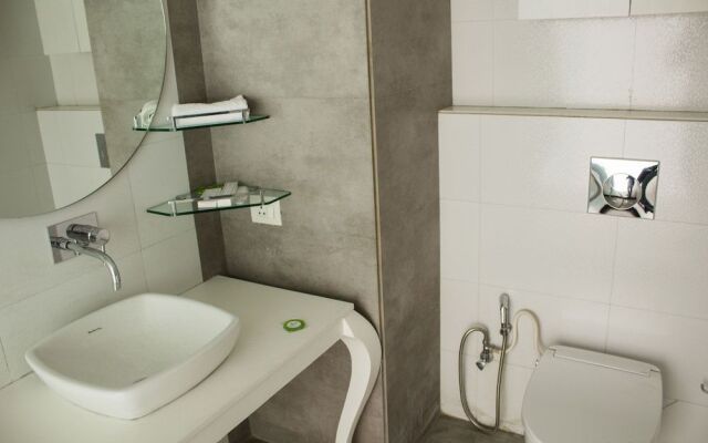 Asian Suites Premium B 709 Huda City