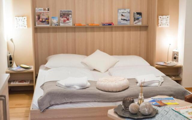 Micro Loft Neubau by ichbucheAT
