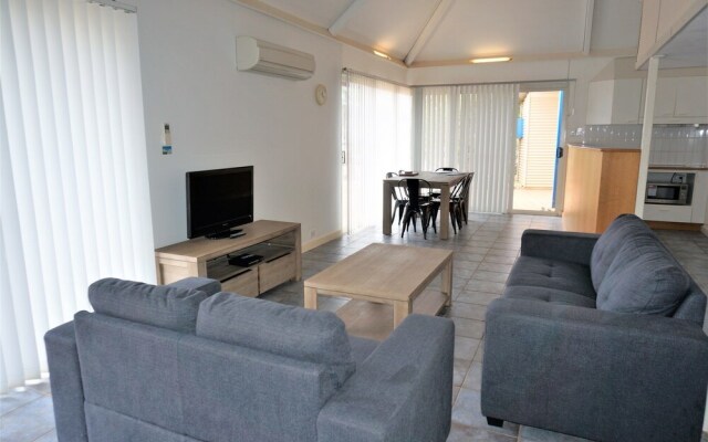 Osprey Holiday Village Unit 111