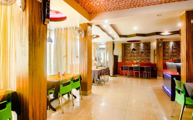 OYO 37870 Dayal Residency
