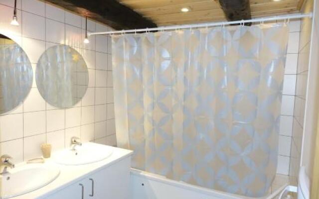 L'Enneigé 2 - VALLEE DE LA CLAREE-NEVACHE Ville Haute