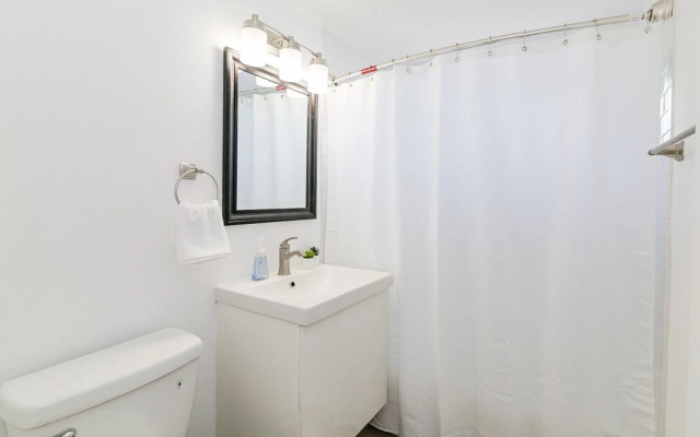 Medcenter Townhomes by Dunyha