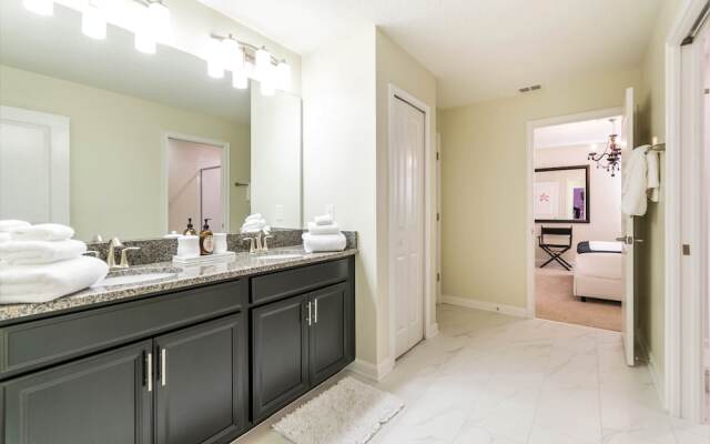 8 Bdrm Villa W Game Room and Cinema