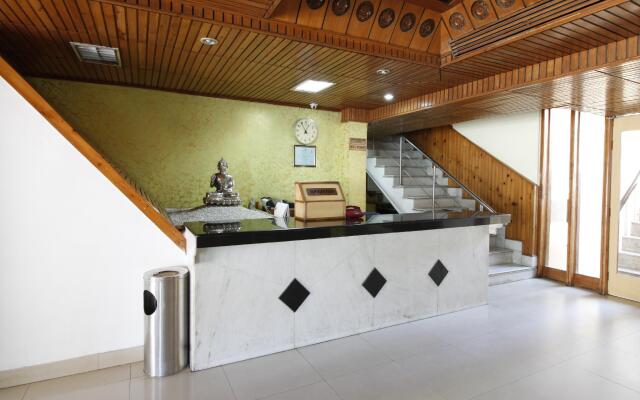 Vardaan Hotel