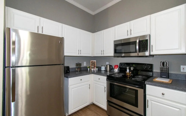 Superb Location & Luxury Amenities