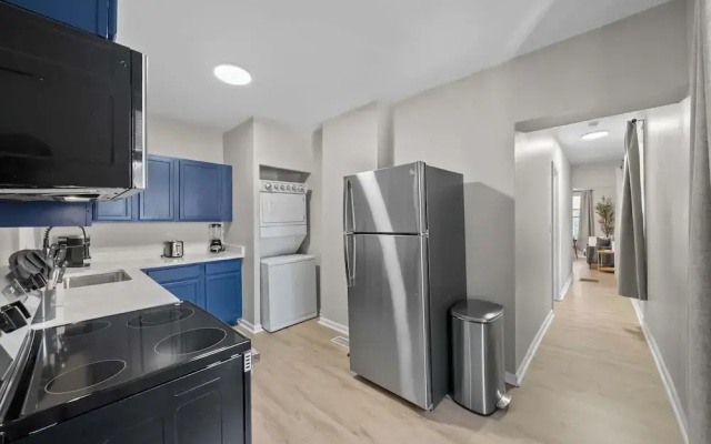 The Luxe Pearl Residences 872.5