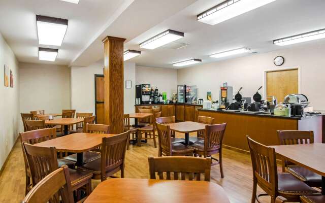 Quality Inn Summersville - New River Area