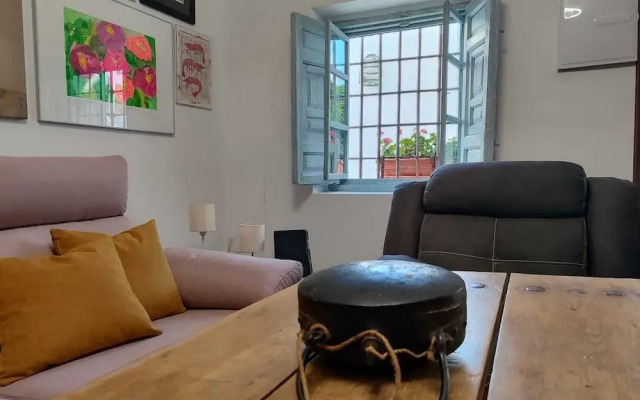 Mina25 by 7Escalones