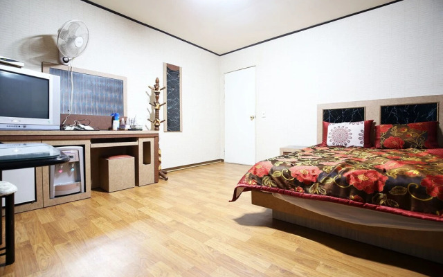 Eumseong Baekmaryeong Motel