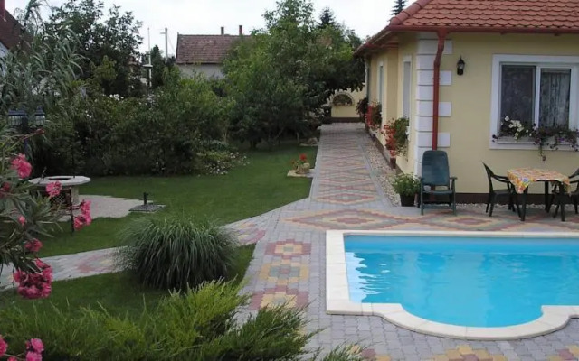 Kaktuszvirág Apartmanház