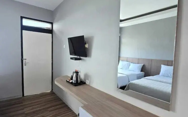 Elge Hotel and Villa Sarangan