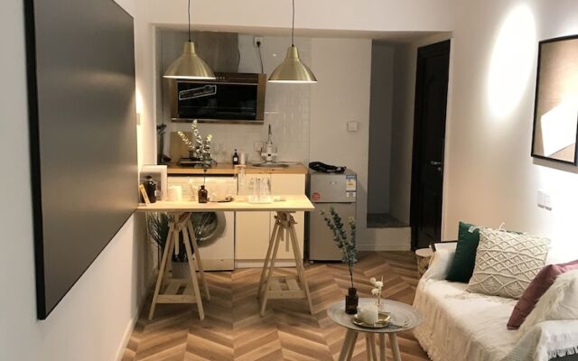 VK House No.5 Jingan Temple