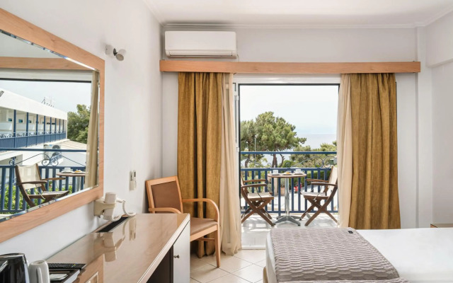 Danae Hotel
