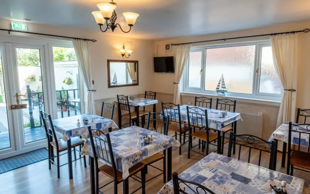 Aarondale Guest House