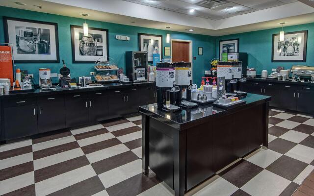 Hampton Inn & Suites Clarksville