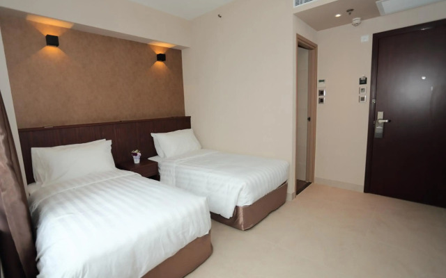 WE Hotel