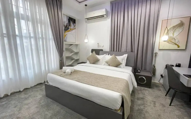 UrbanEdge Hotel