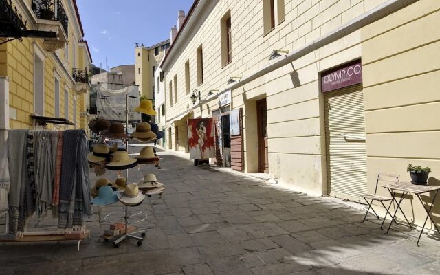 Historic Plaka Apartments