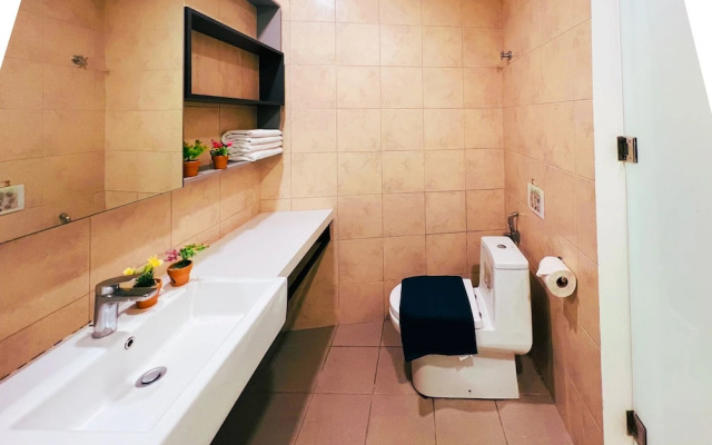 Robertson BY Shahjalal Suites