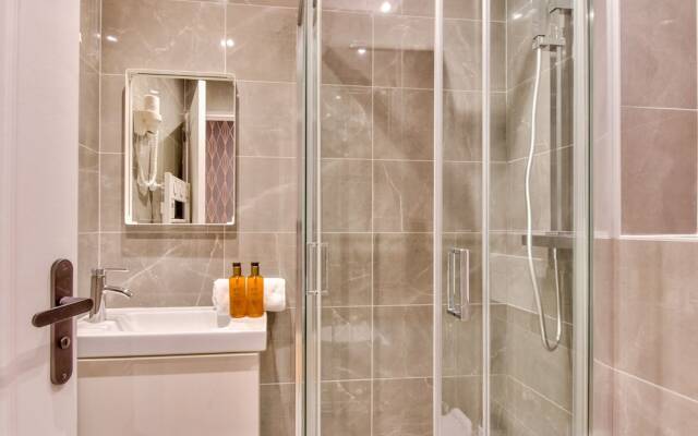 104 Urban Opera Lafayette