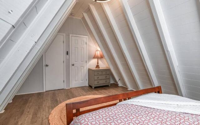 Little Palm Hideaway