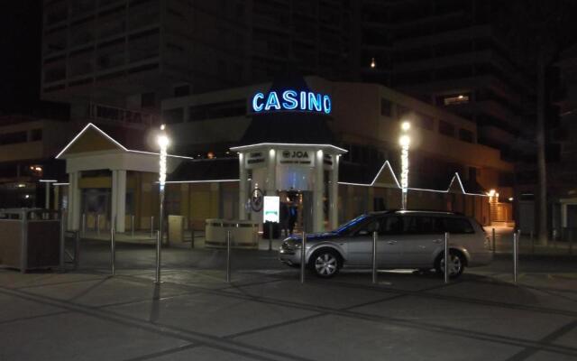 CANET Plage appartement 1 chambre , climatisation, parking sécurisé couvert