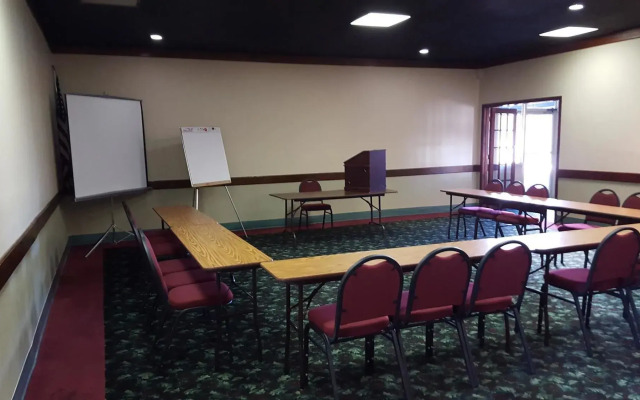 River Valley Inn & Suites (Extended Stay)