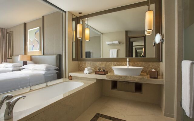 Sheraton Bailuhu Resort, Huizhou