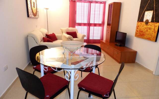 Apartment 1 Bedroom With Wifi And Sea Views 108680