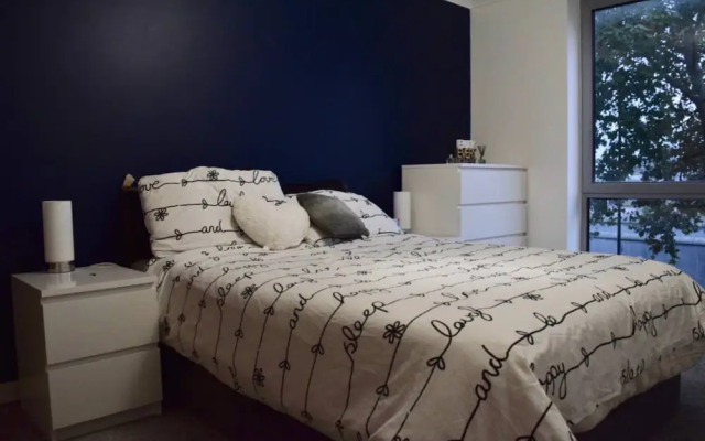 One Bedroom Flat Close to London City Airport