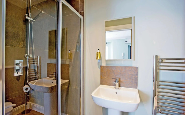 Imperial York Street Apartments