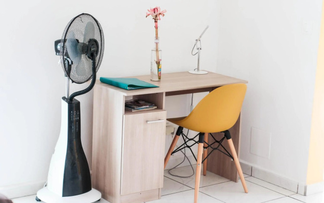 Entr'azur et sable à la Baie du Moule