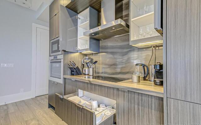Skyline Suites - Next to MTCC, ACC & CN Tower