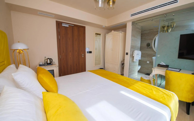 Santa Lucia Boutique Hotel