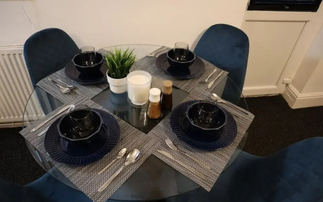 Stylish Urban Escape Near Nec, Airport, Hs2