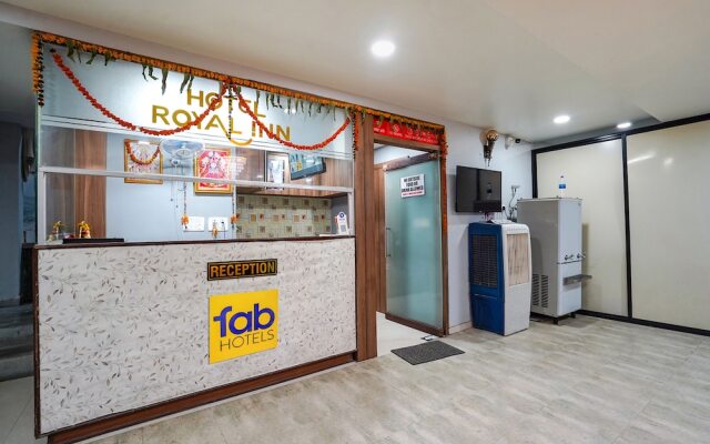Fabhotel Royal Inn