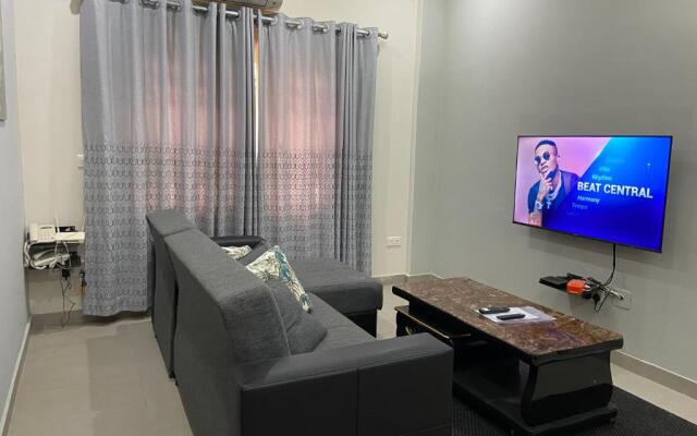 Queens View Apartment