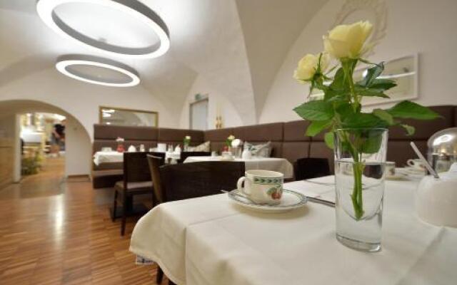 Zum Goldenen Schiff