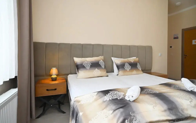 Kispet Deluxe Hotel