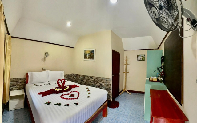 Lanta L.D. Beach Bungalows